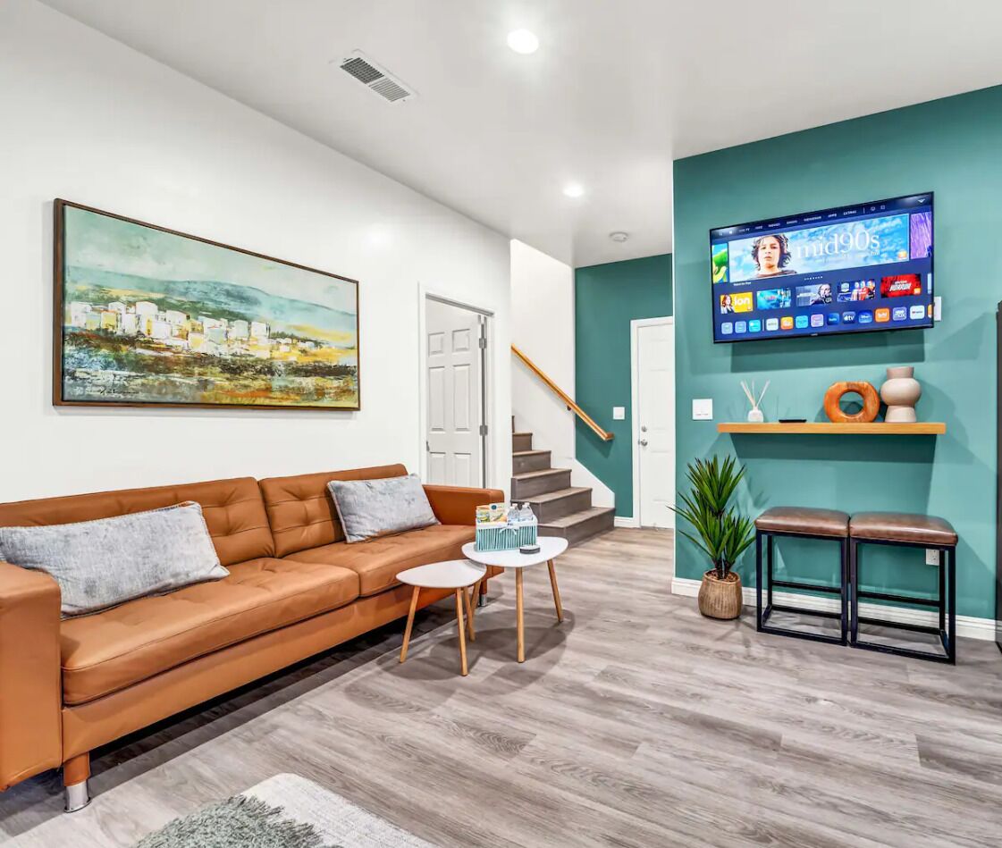 KING Bed FREE Parking 3 FULL Bathrooms Casa Montes Hidden Gem.