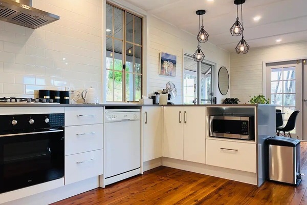 Refrigerador, microondas, horno, placa de cocina