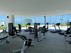 Fitness facility - Luxury Beachfront apartment 2Br Nuevo Vallarta Condo (Bucerías)