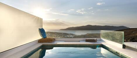 Superior Suite, Multiple Beds, Hot Tub, Sea View | Beach/ocean view