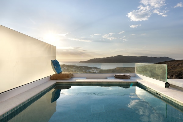 Superior Suite, Multiple Beds, Hot Tub, Sea View | Beach/ocean view