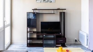 TV, escritórios