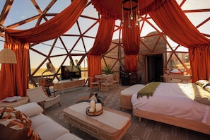 Dome with Breakfast | Edredón, artículos del minibar gratis, wifi gratis y ropa de cama