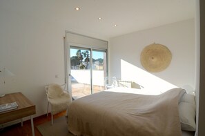 3 soveværelser, strygejern/strygebræt, sengetøj