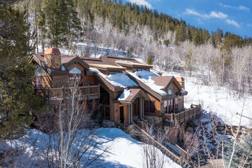 Vail View by AvantStay | Minutes from Beaver Creek