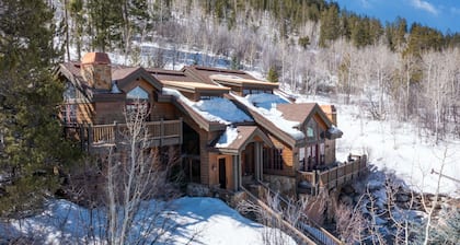Vail View by AvantStay | Minutes from Beaver Creek