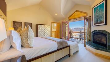 4 chambres, bureau, fer et planche Ă repasser, lit parapluie