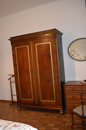 4 chambres, bureau, Wi-Fi, draps fournis