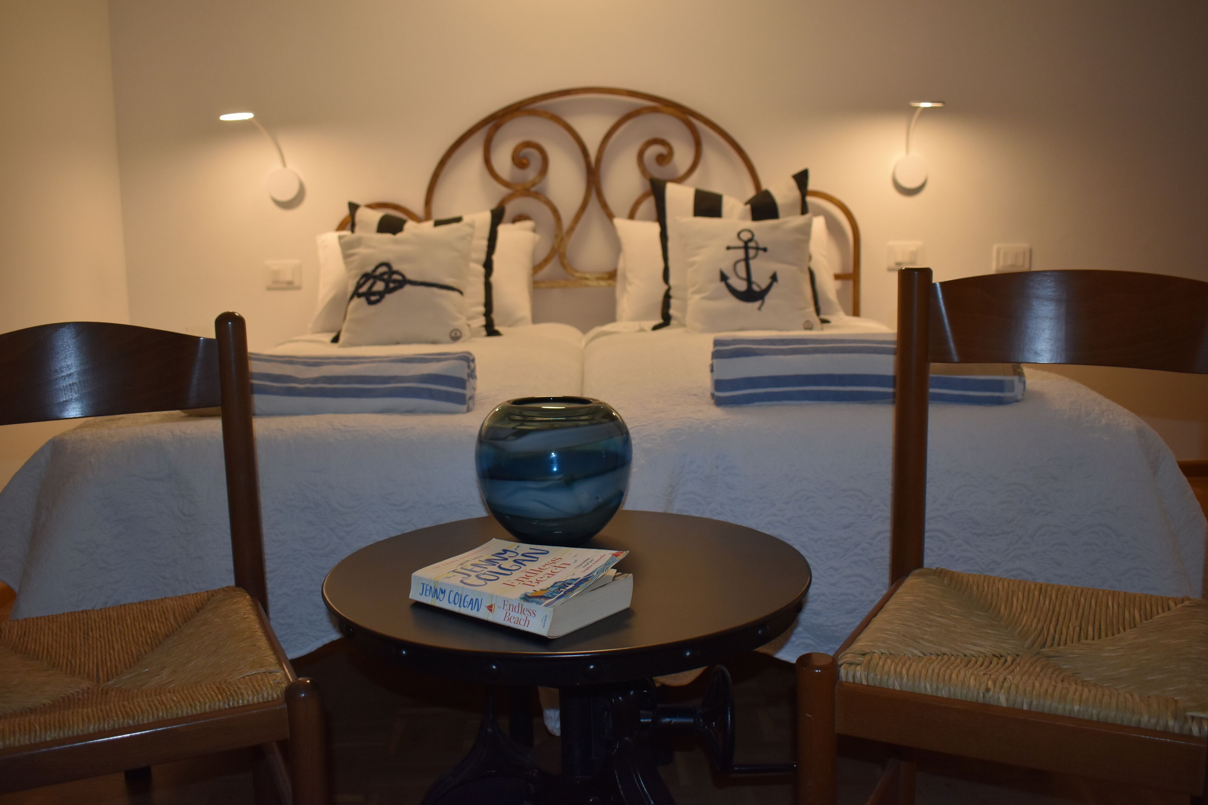 4 عدّة غرف نوم ومكتب وواي فاي وملاءات أسرّة