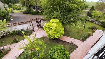 Enceinte de lâhĂ©bergement