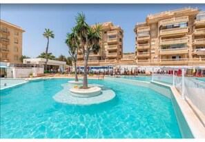 Pool - Apartment 'Penthouse, Sea View Guardamar' with Sea View, Wi-Fi and Air Conditioning (Guardamar)