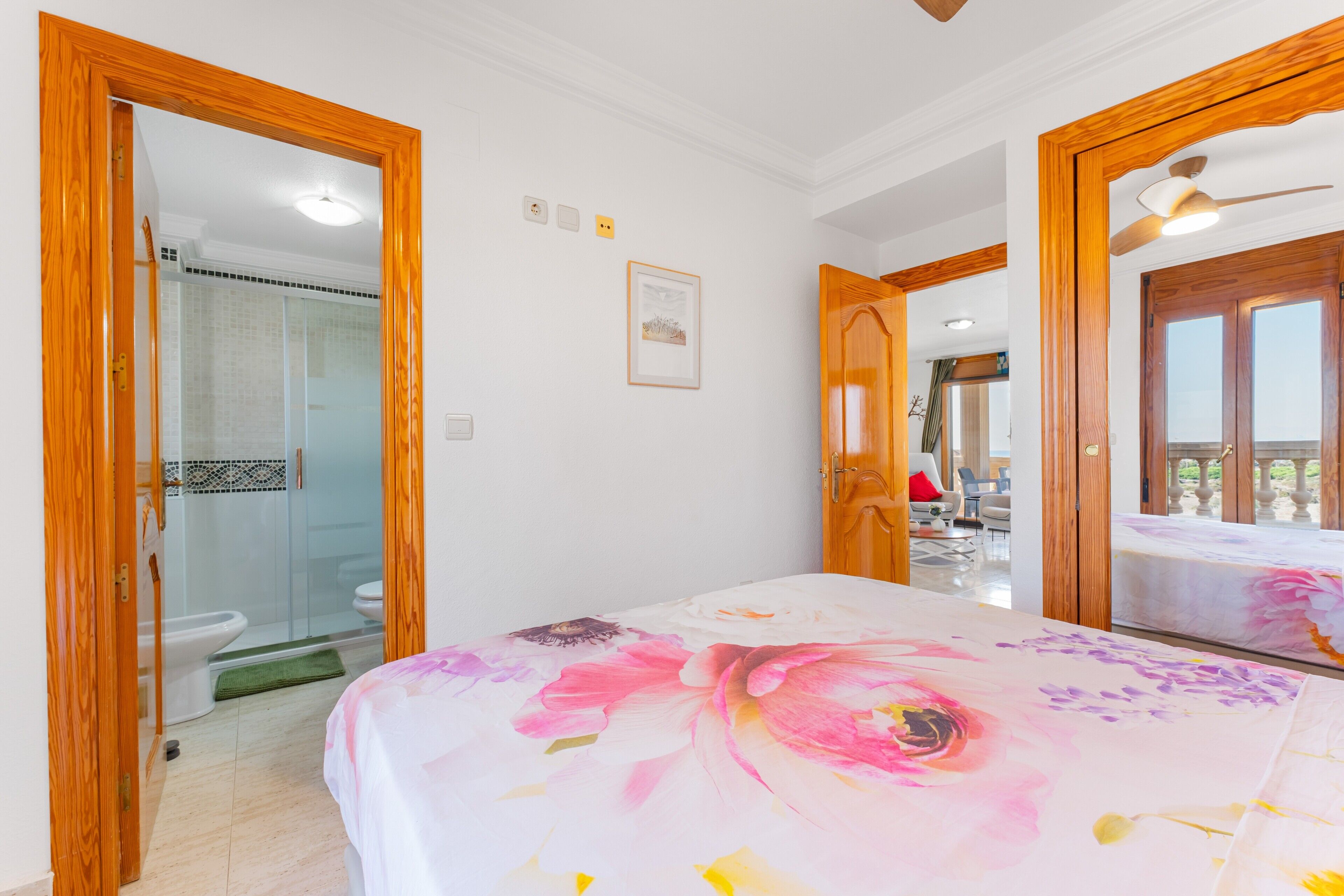 3 間睡房、熨斗/熨衫板、免費 Wi-Fi、床單