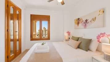 3 Schlafzimmer, Bügeleisen/Bügelbrett, kostenloses WLAN, Bettwäsche