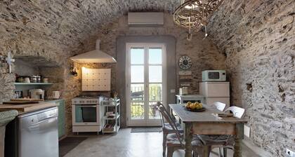 Apartment 'Green Cactus House' with Sea View, Wi-Fi and Air Conditioning