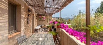 Holiday Home 'Rural House XVIII Century' with Shared Terrace, Wi-Fi and Air Conditioning