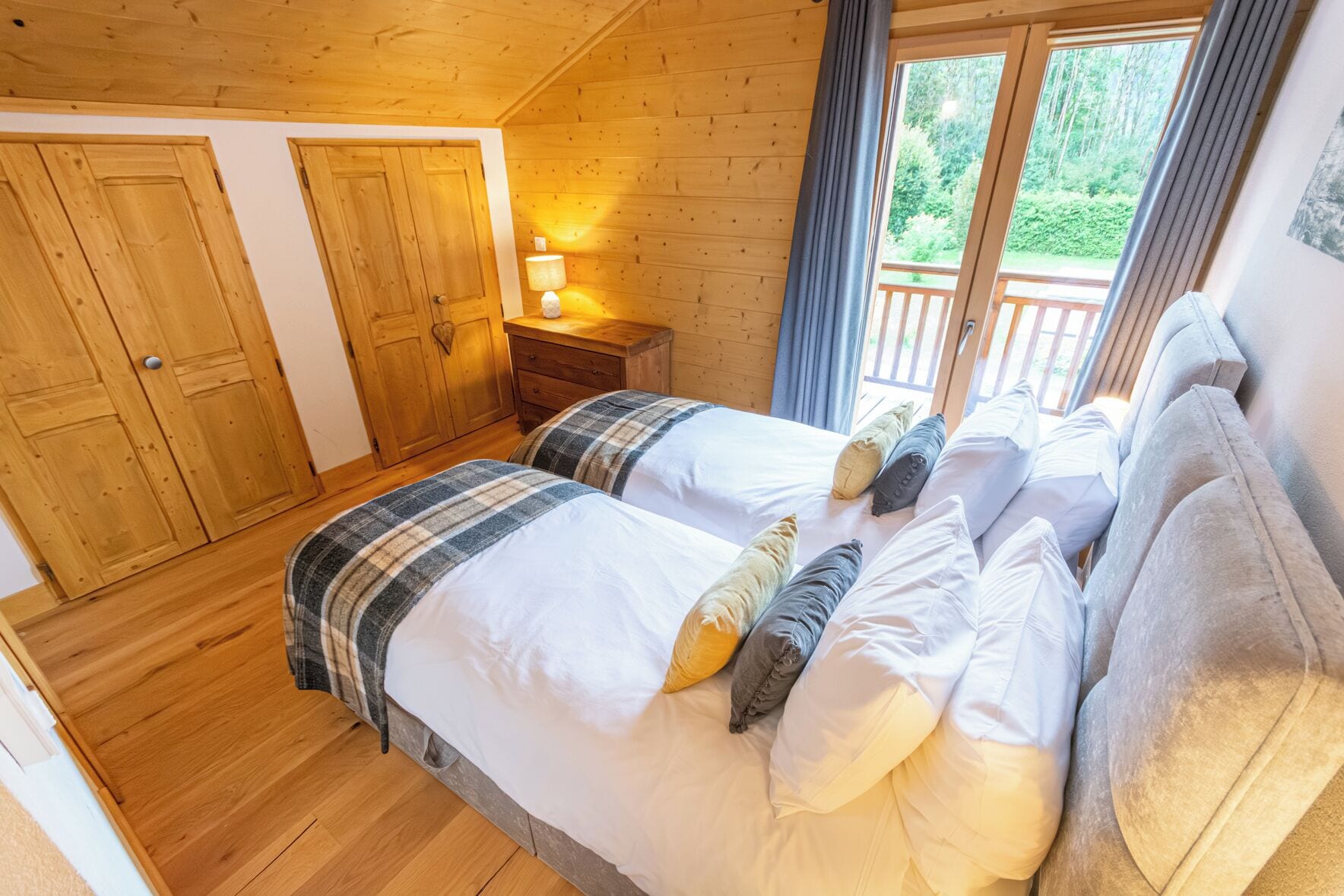 4 chambres, fer et planche à repasser, lit parapluie, Wi-Fi gratuit