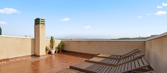 Holiday Home 'casa en la playa con piscina y terraza Marcin'