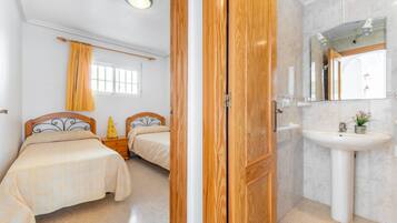 2 Schlafzimmer, Bettwäsche