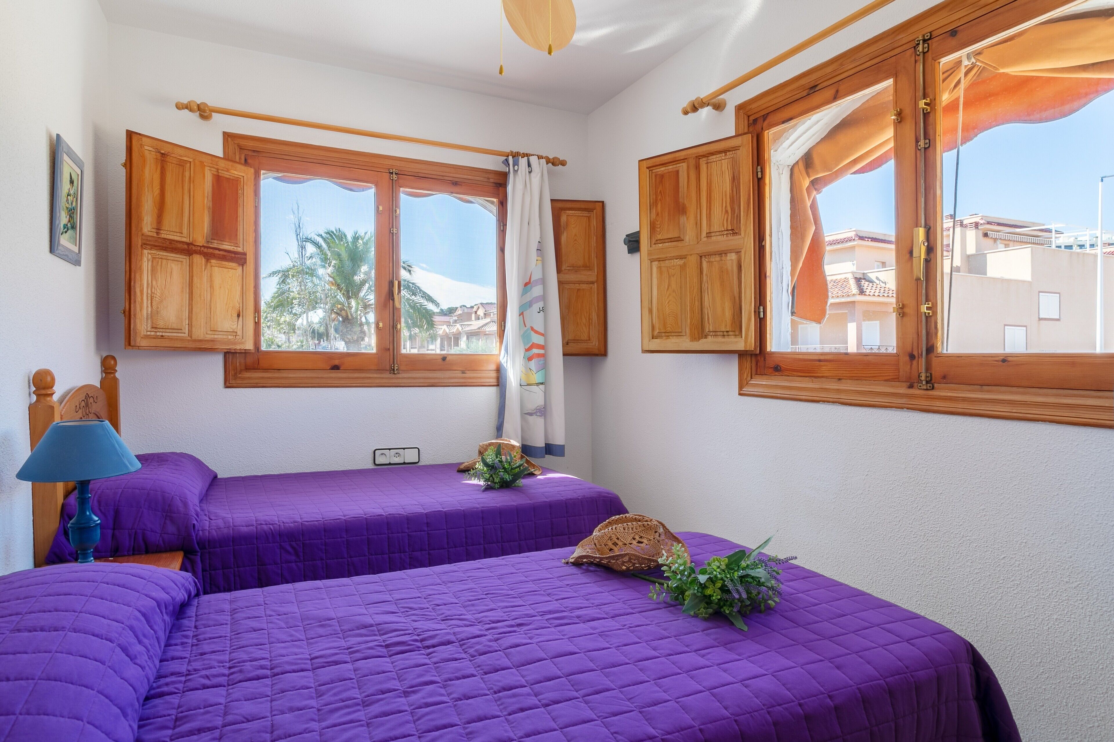 3 quartos, Wi-Fi de cortesia, roupa de cama