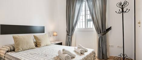 3 間睡房、熨斗/熨衫板、免費 Wi-Fi、床單