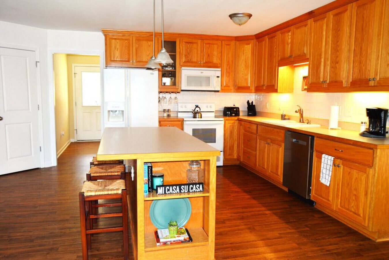 Valencia on Lake Roxboro