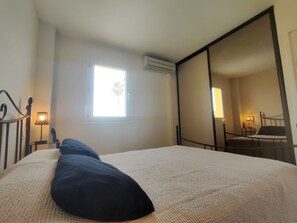 2 bedrooms - Air-conditioned villa for 4 in Cap d'Agde (Cap d'Agde naturisme)