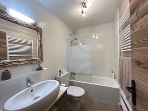 Bathroom - Charming renovated studio in La Clusaz - 4 pers, terrace, parking (La Clusaz)