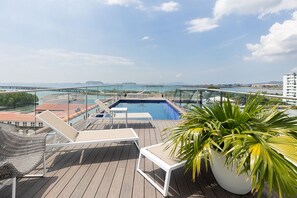 Pool - ★ La Cuadra by AcoModo - The Acapella Condo (Casco Viejo)