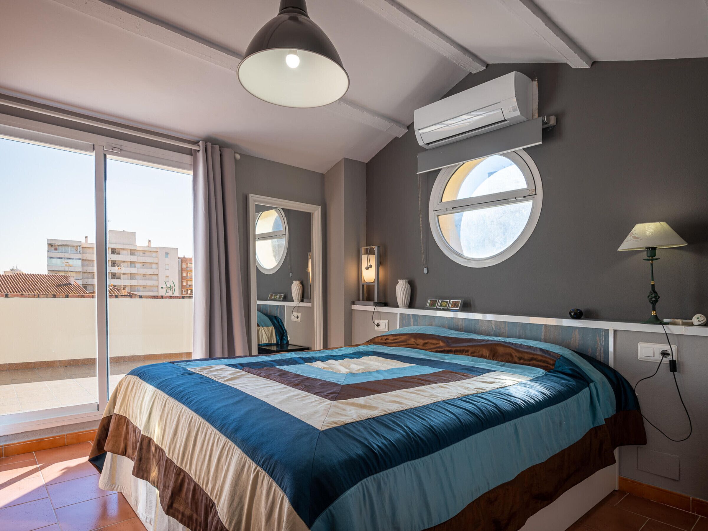 4 chambres, Wi-Fi gratuit, draps fournis