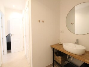 Interior - Modern Duplex Apartment Near Beach & Center - Del Parque Flats Constancia V3 (Málaga)