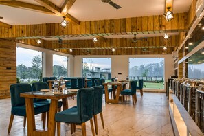 Restaurant - Pumpkin Hotels Corbett, Tusk N Wood (Ramnagar)