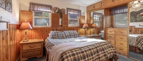 Desk, iron/ironing board, travel cot, free WiFi