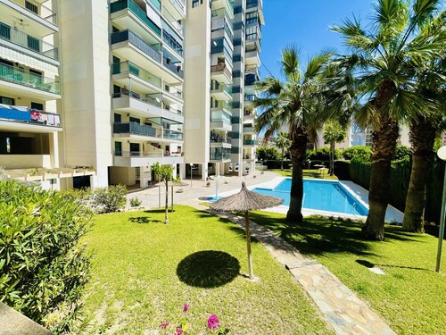 A986 - Fantastique appartement de 3 chambres à coucher près de la plage