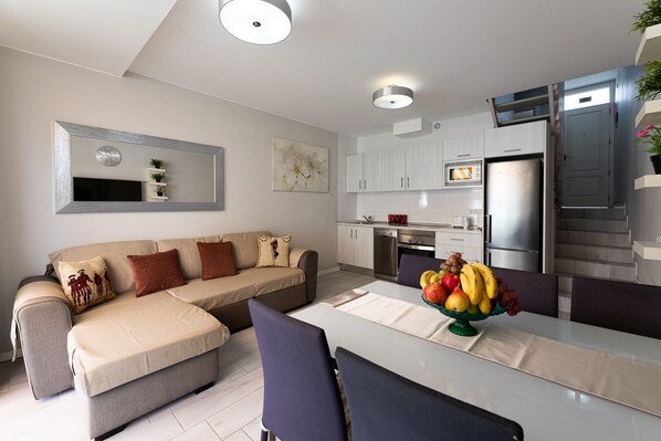 Interior - Beautiful duplex next to the beach (Playa de la Américas)