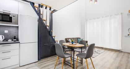 Venus Apartments - Westside Residence