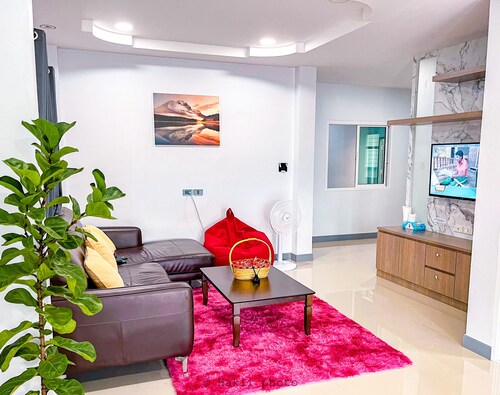 Big house in Hatyai near many famous tourist spots