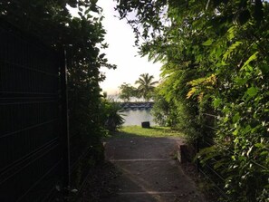 Property grounds - Blue Lagoon, beach access (LE GOSIER)