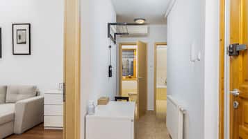 Deluxe Apartment | 1 bedroom, premium bedding, iron/ironing board, cots/infant beds