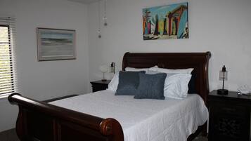 1 bedroom, individually decorated, individually furnished, WiFi