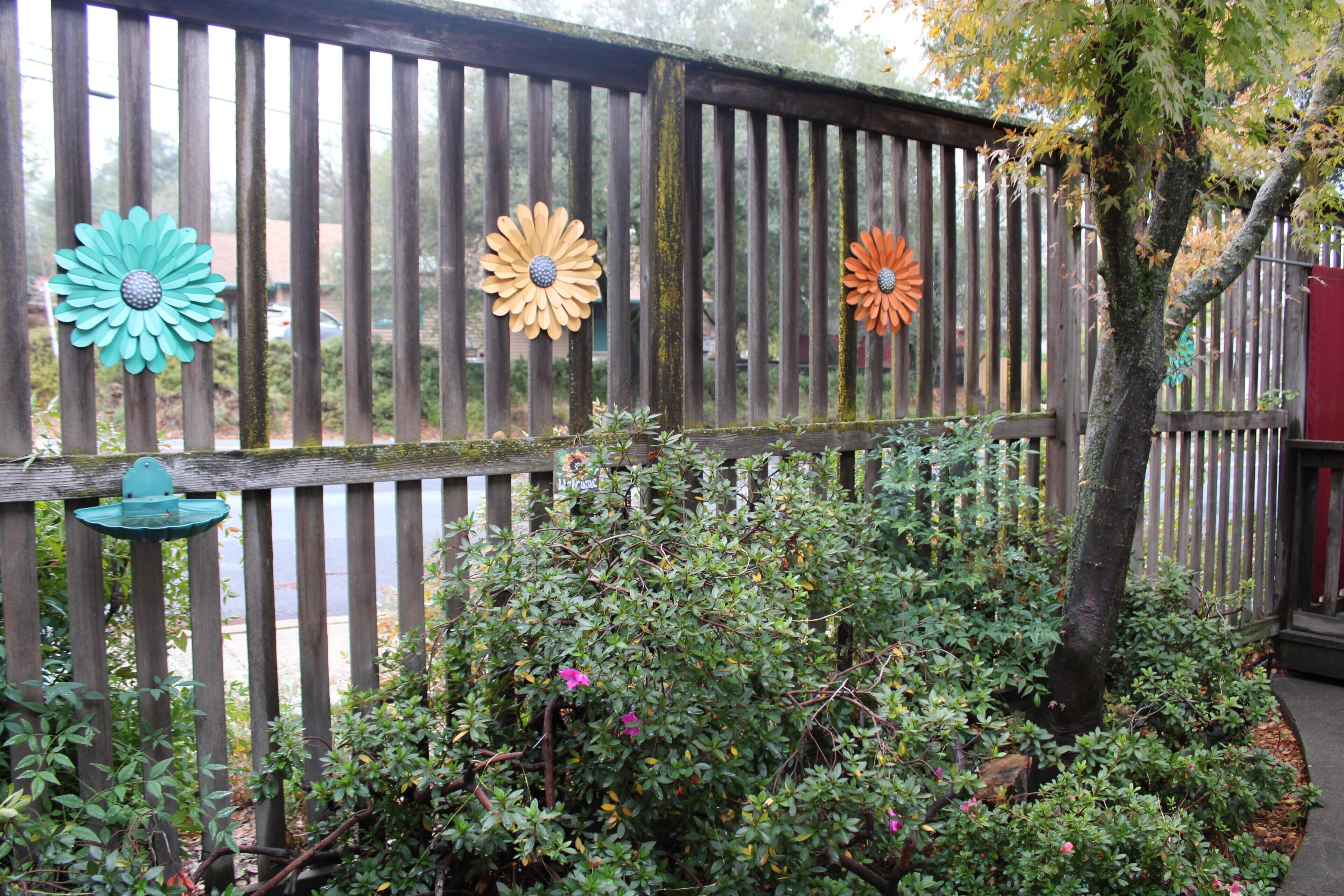 المنطقة المحيطة بالمنشأة