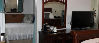 The Bonnie Inn Unit 2