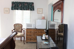 Interior - The Bonnie Inn Unit 2 (San Andreas)