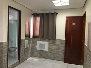 Bathroom - Hotel Caliente (São Paulo)
