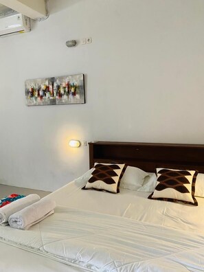 华丽双人房 | 免费 WiFi、床单