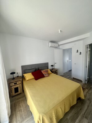 2 chambres, fer et planche à repasser, Wi-Fi, literie fournie