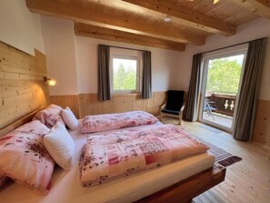 3 Schlafzimmer, Bügeleisen/Bügelbrett, WLAN