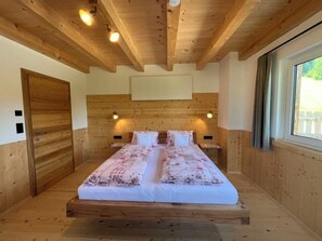 3 quartos, ferros/tábuas de passar roupa, Wi-Fi