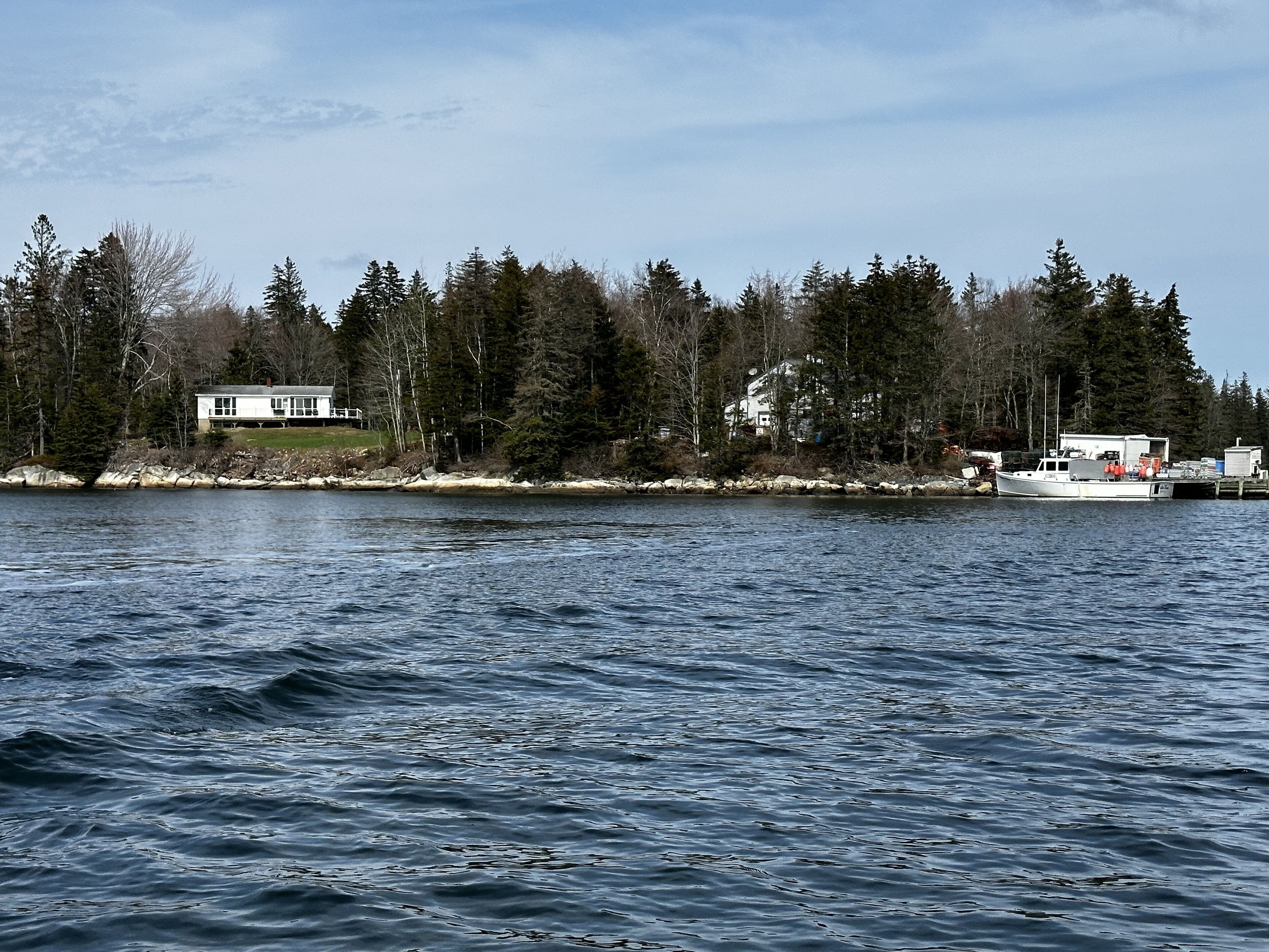 Cozy Dockside House on Wheeler's Bay