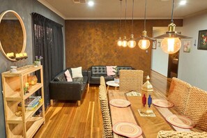 Dining - Nature paradise and beautiful furnished house (Byford)