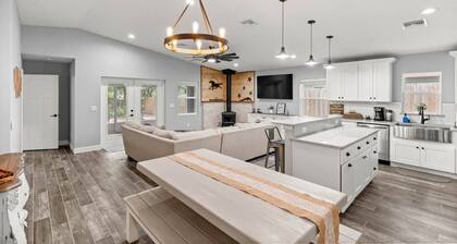 Downtown Ocala Delight: Cozy 4-Bedroom Home Awaits